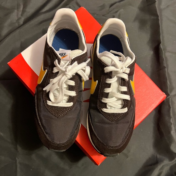 Nike Waffle Trainer - Picture 1 of 5